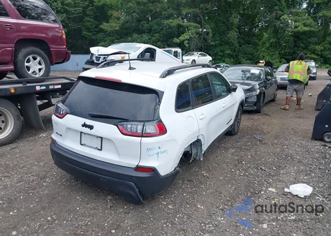 2023 Jeep Cherokee Altitude Lux 4X4 z USA, uszkodzony, nr VIN 1C4PJMMB8PD113082